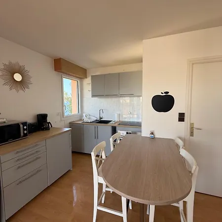 Coralline, Lumineux A 2 Pas De La Mer. * Wimereux